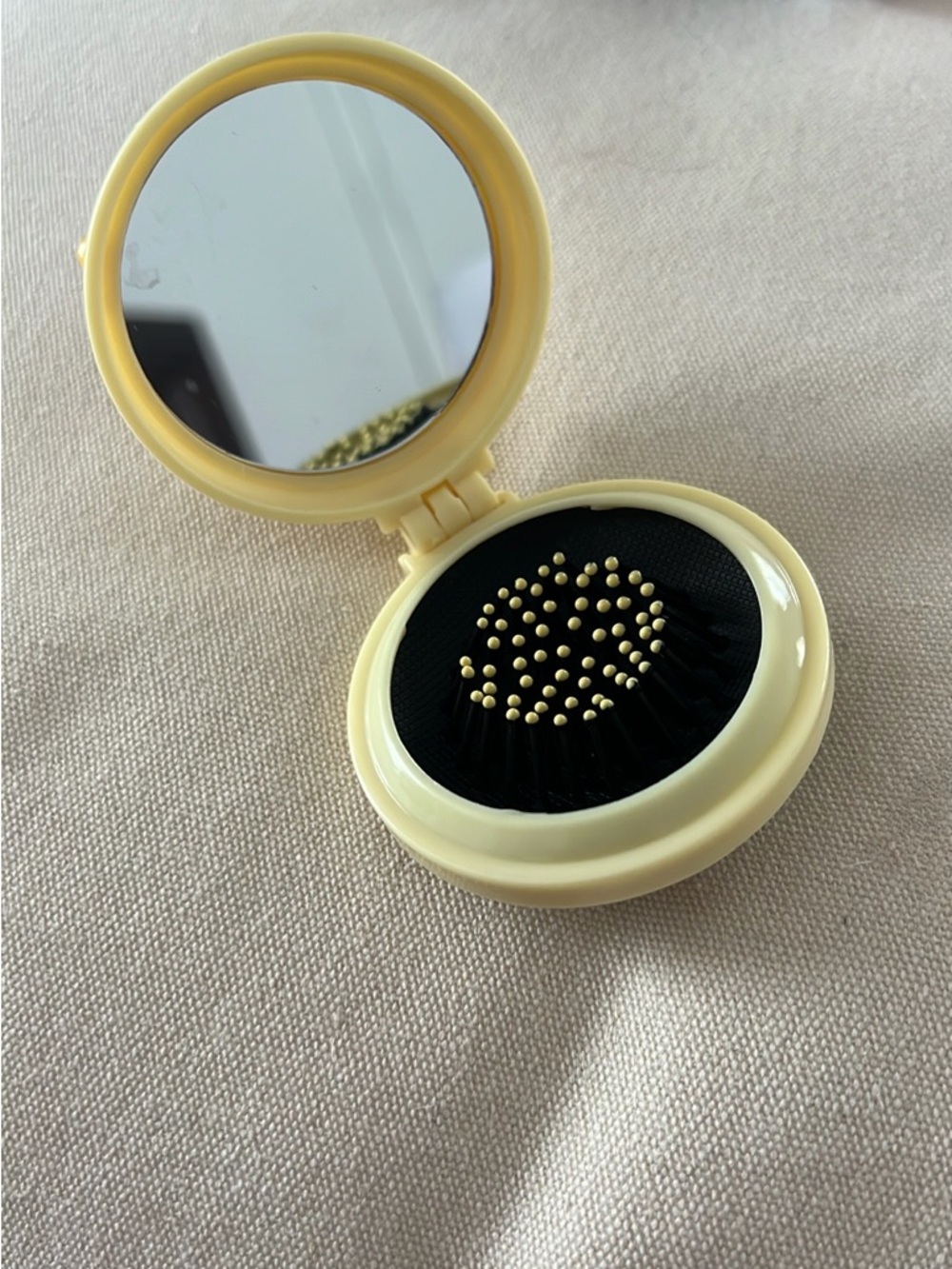 Yellow Winnie-Themed Kids Compact Mirror - Picture 3 of 3